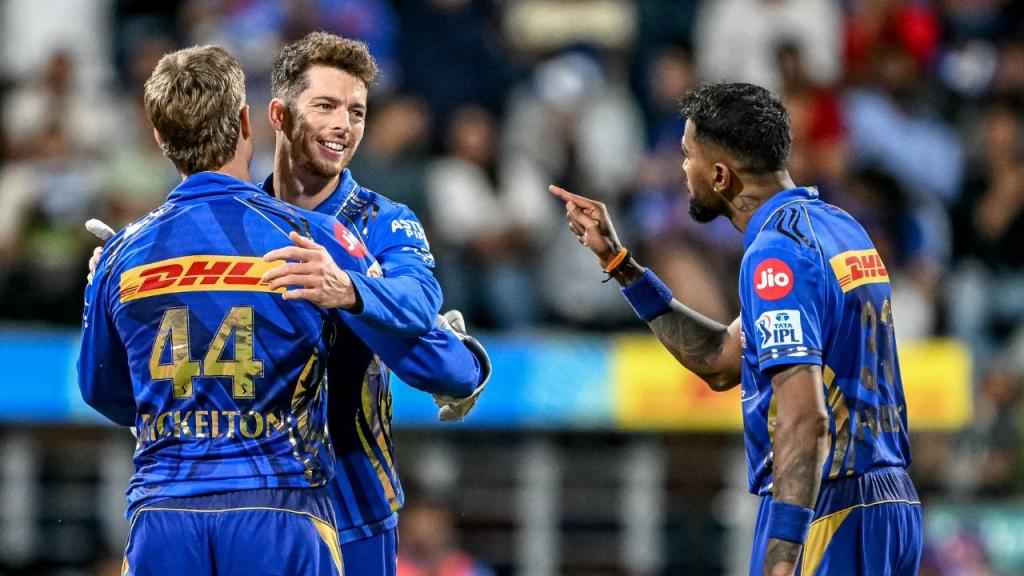 MI Predicted Playing XI vs DC: Mitchell Santner Set to Bolster Mumbai for Match 8 Clash